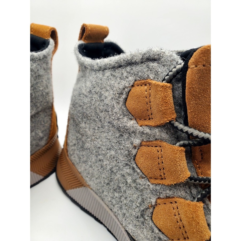 Sorel Out N About III Classic Waterproof Boots - Grey/Tan - Size 8.5 - Like New! - Picture 8 of 12